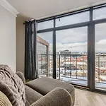 Larimer Luxury Top Notch Amenities Walk To All